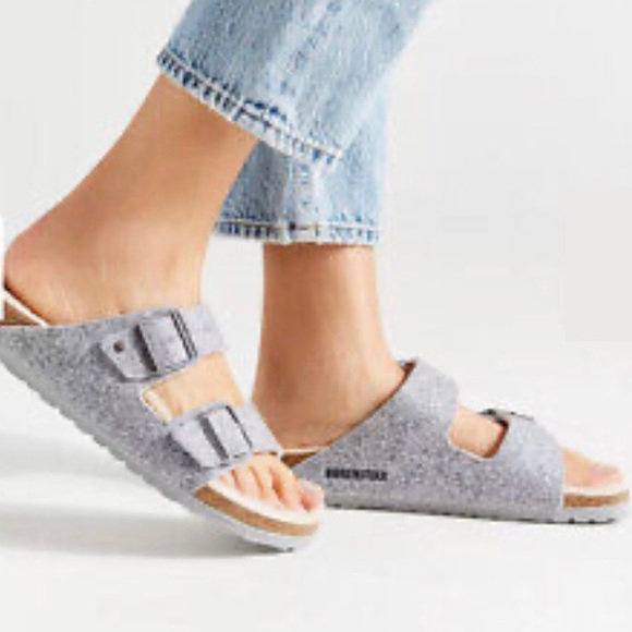 Birkenstock Shoes - 🐑NWT: BIRKENSTOCK✨ Wool Lined Arizona Rivet Sandals - Size 40